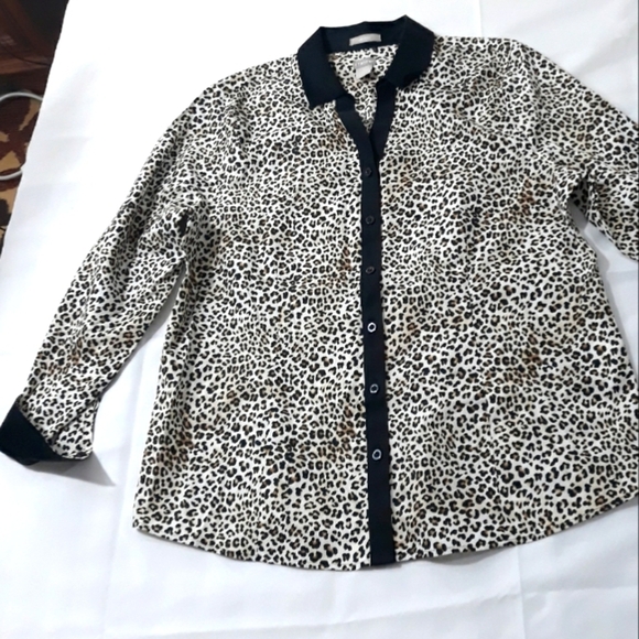 Chico's Tops - Chico's 100% Cotton Leopard Print Button-Up Shirt With Sleeves Size 2 (Large)